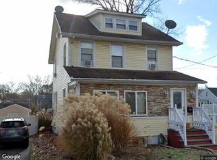 648 E 3rd Ave, Roselle, NJ 07203