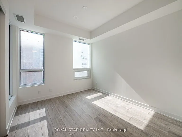 108 Peter St #518 — Photo 25