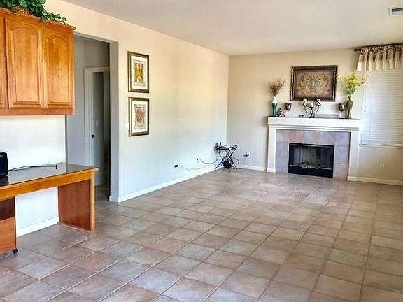2nd image of 1332 Mayberry Ln