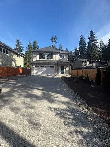 3 bed, 2.5 bath, 2063 sqft, $3,200 — Photo 1