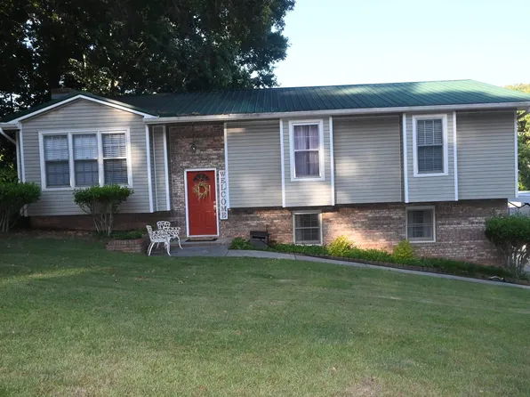 911 Shelly Lynn Dr, Oxford, AL 36203