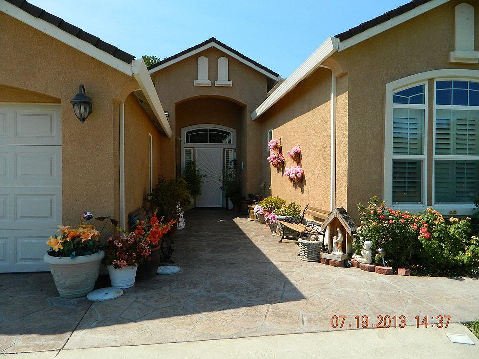 1st image of 3328 Berkesey Ln