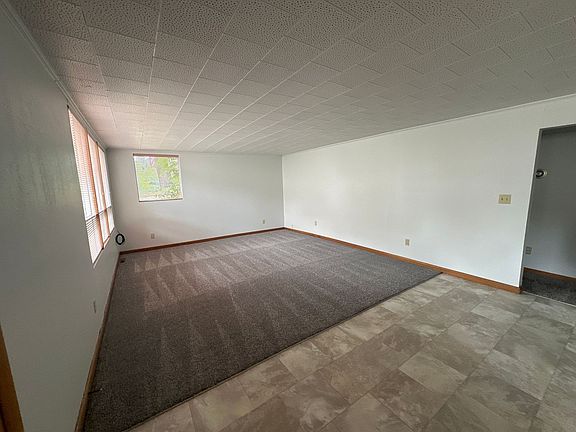 3rd image of 1124 1st St NW