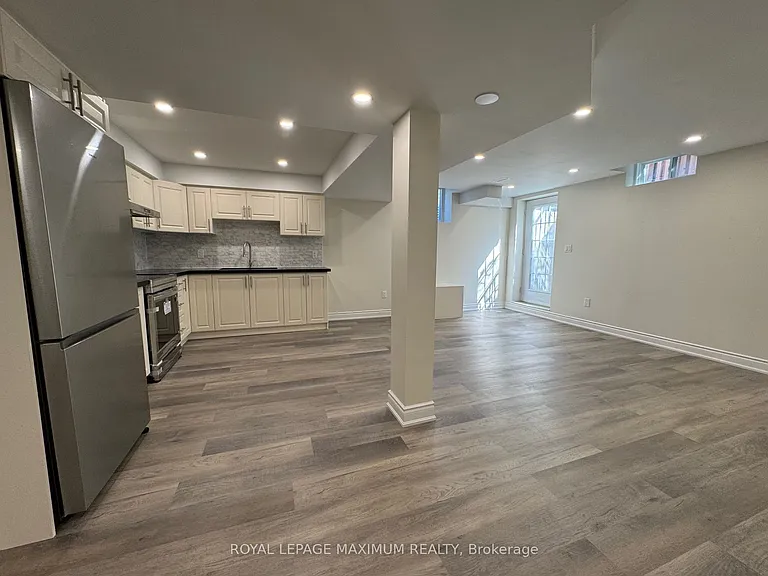 38 Credo Dr — Photo 3