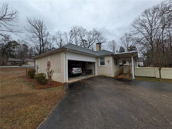 5th image of 911 Noble Rd