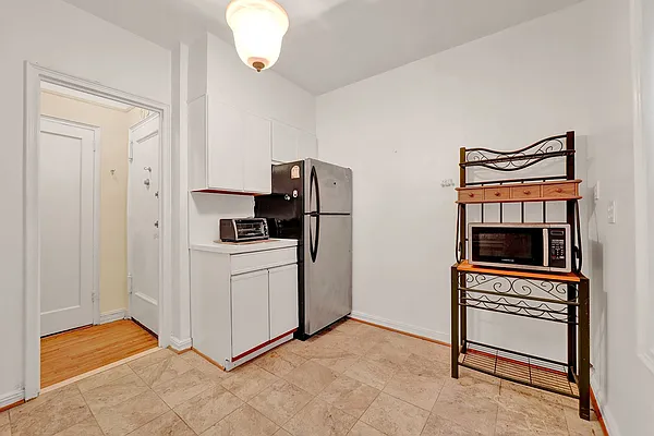 Sold by Remax Edge | media 6