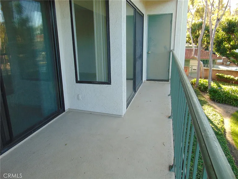 2203 Apricot Dr — Photo 5