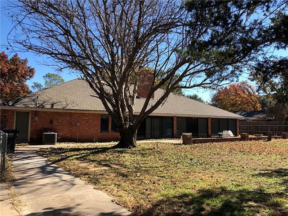 3rd image of 11 Arledge Dr