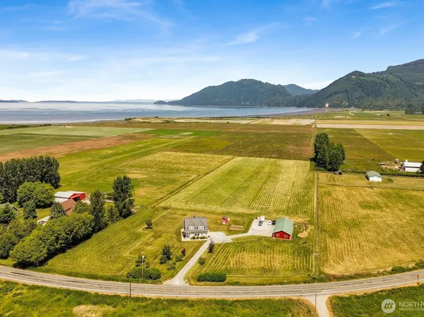 14463 W Bow Hill Road, Bow, WA 98232