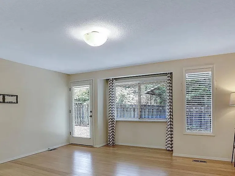 3316 SW Hume St — Photo 3