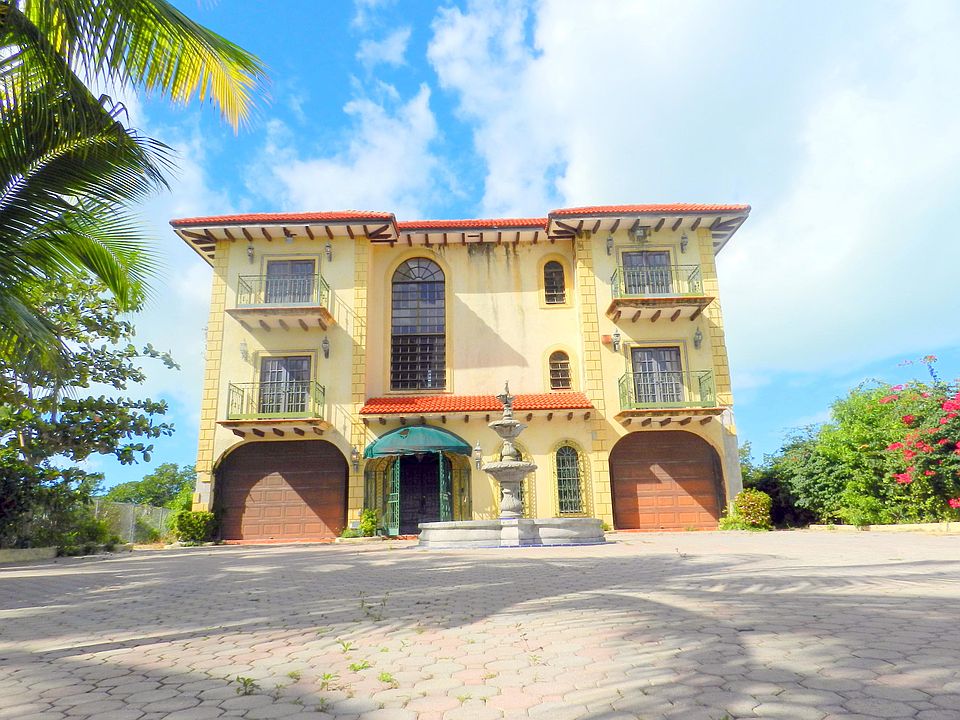 1st image of 356 S Coconut Palm Blvd