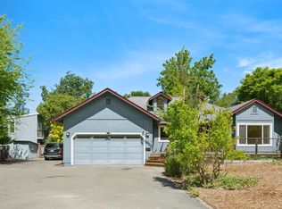 8610 Graton Rd, Sebastopol, CA 95472