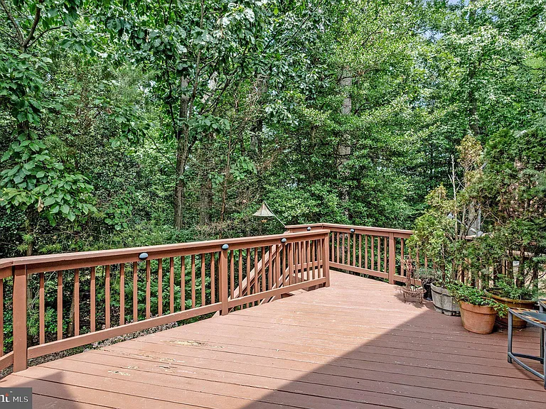616 Bellerive Ct #85 — Photo 33