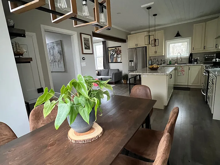 113 William St — Photo 10