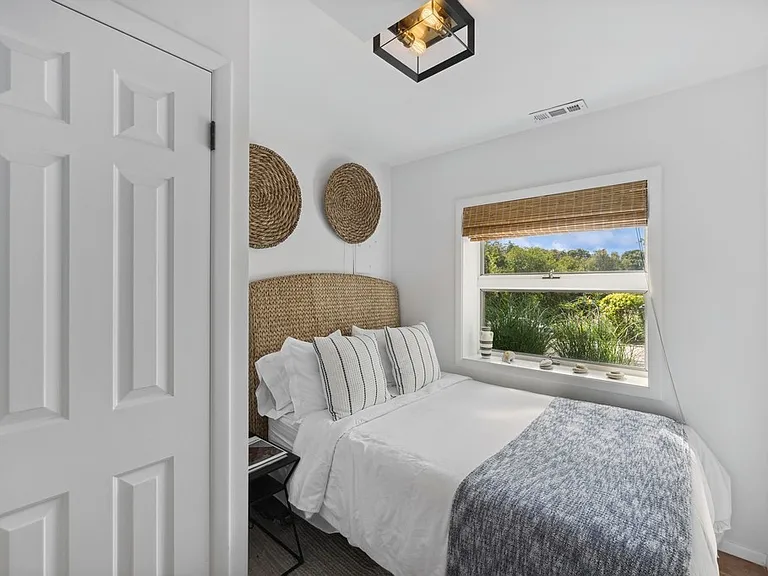 10 N Neck Ln — Photo 21