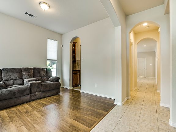 5th image of 1140 Spanish Moss Dr