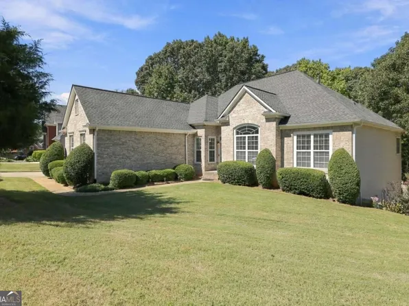 174 Azalea Chase Dr, Suwanee, GA 30024