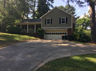 8 Cumberland Dr, Rome, GA 30161