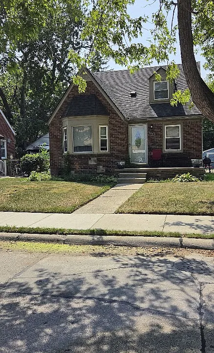 15280 Couzens Ave