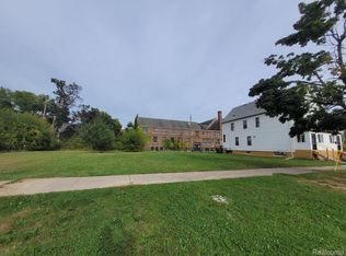 1030 Helen St, Detroit, MI 48207