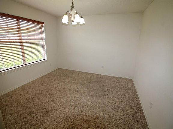 3rd image of 1029 Tortuga Dr