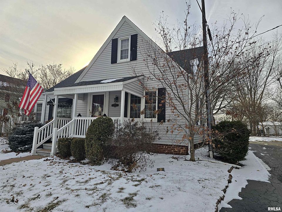 1st image of 310 N Avenue B
