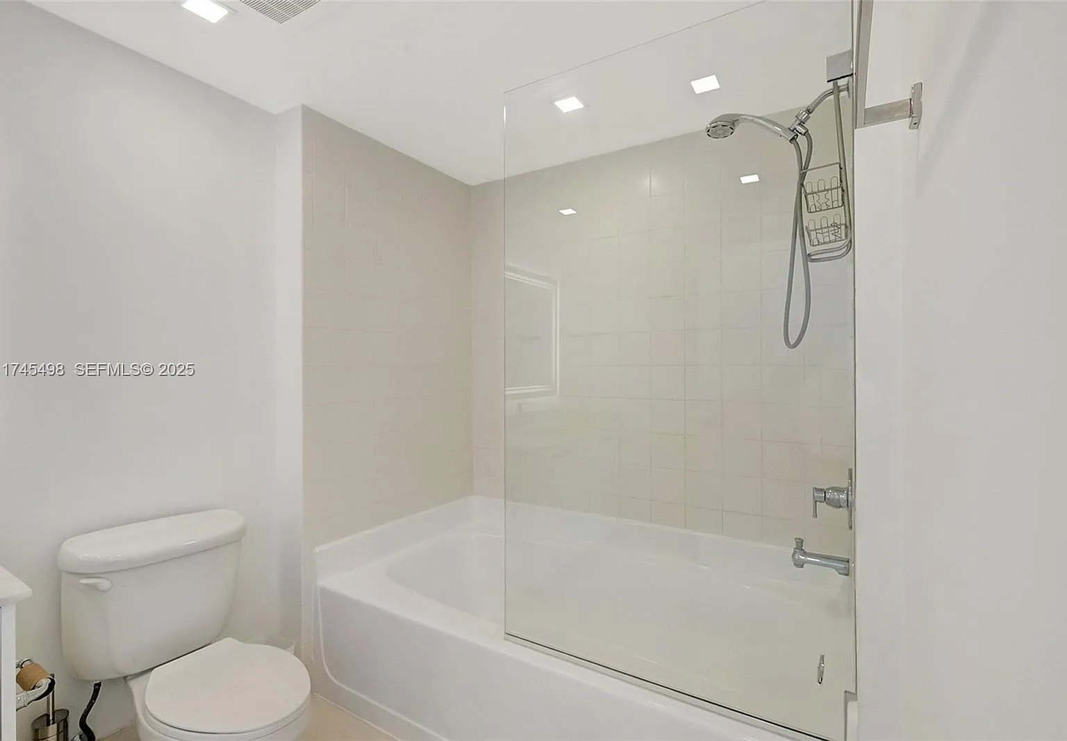 2 bed, 1870 sqft, $7,200 — Photo 4