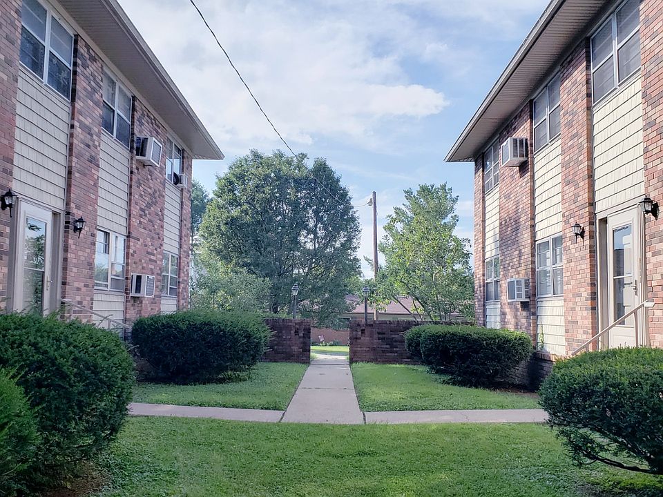 Common outdoor court yard