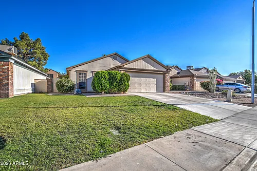 815 E Calle Del Norte Photo 1