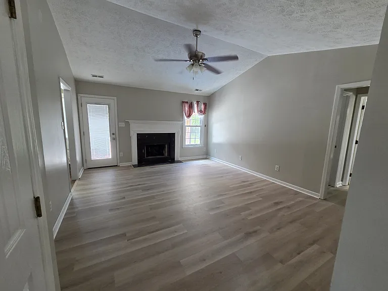 6135 Arabello Rd — Photo 4