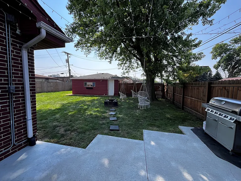 12200 S Harding Ave — Photo 19