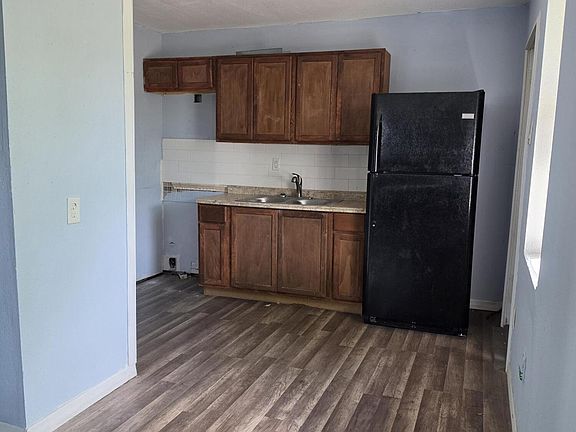 5th image of 624 LINWOOD Avenue