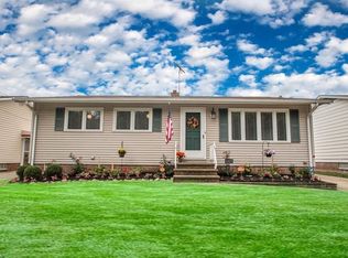 1021 Panna Ln, Cleveland, OH