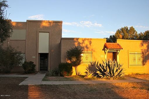 1st image of 8204 N 33rd Ave