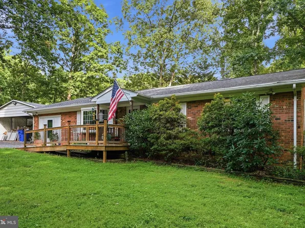 5171 Grace Church Ln, Midland, VA 22728