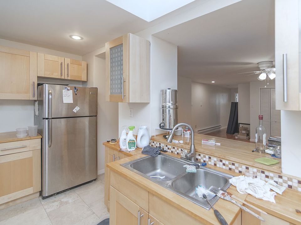 1st image of 247 Madison St #1