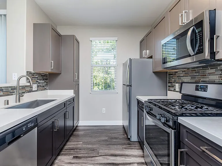 Bellecour Way Apartment Homes — Photo 12