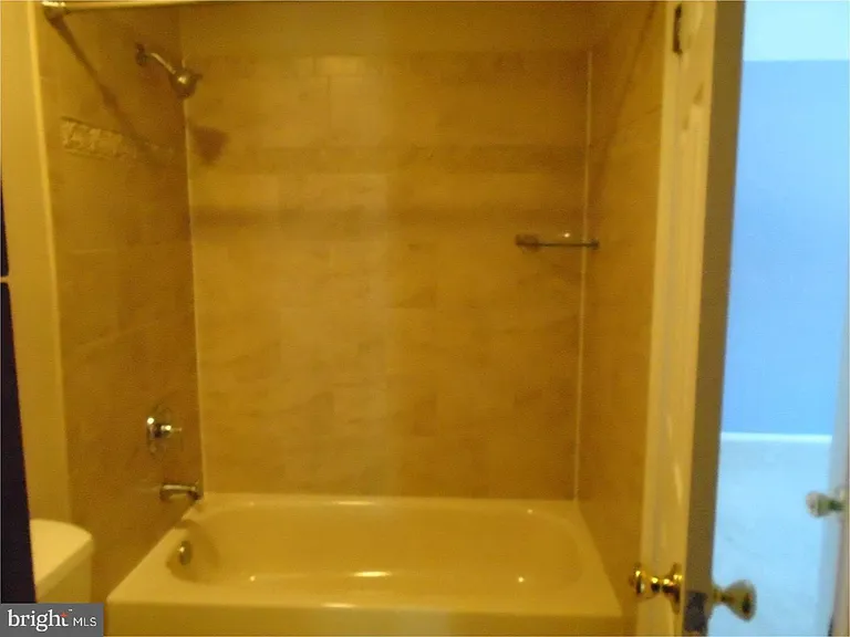 114 Andover Pl — Photo 11