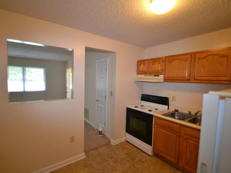 116 Carman Ave #4 — Photo 10