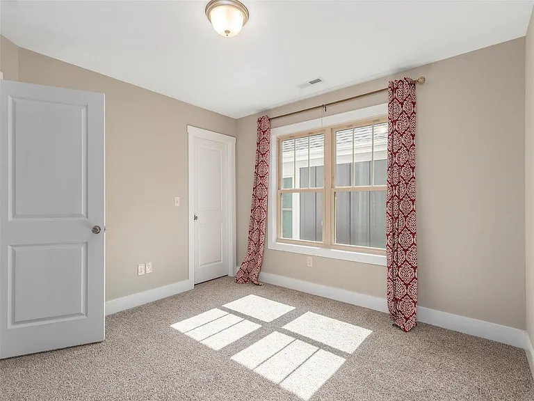 41 Wheeler Rd — Photo 15