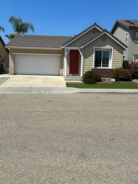 7468 E Garland Ave