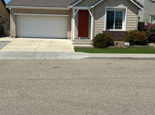 7468 E Garland Ave, Fresno, CA