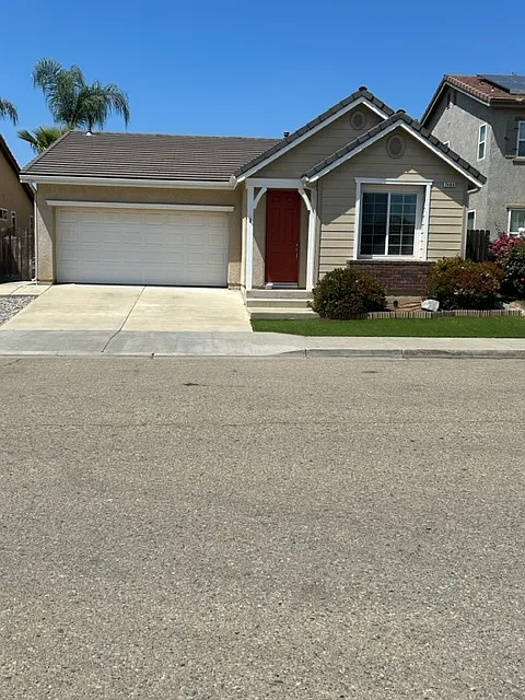 7468 E Garland Ave photo 1