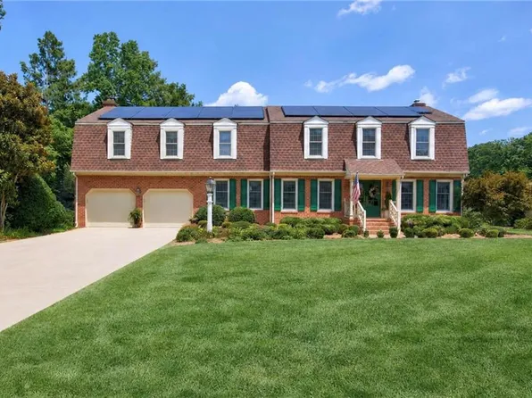 1209 Mount Pleasant Dr, Suffolk, VA 23434