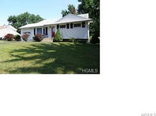 2 Archer Dr, Monroe, NY 10950