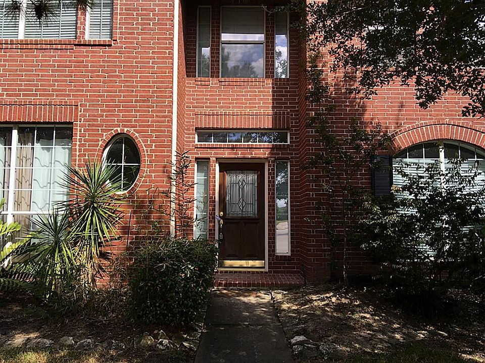 1st image of 7303 Wooded Lake Ln