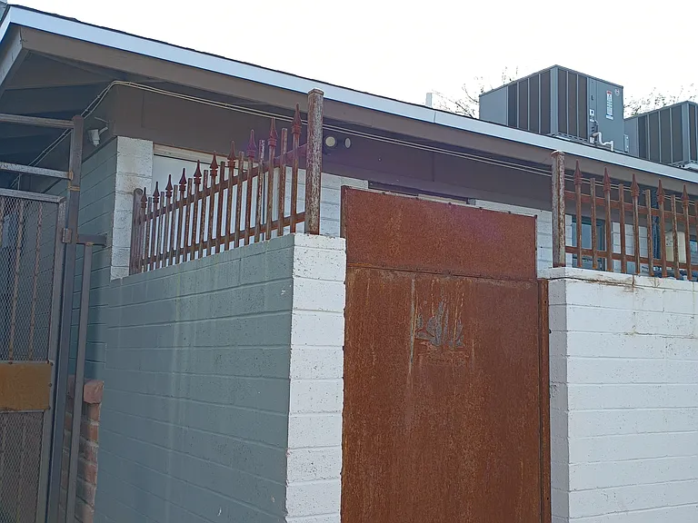 930 N 7th Ave #B — Photo 11
