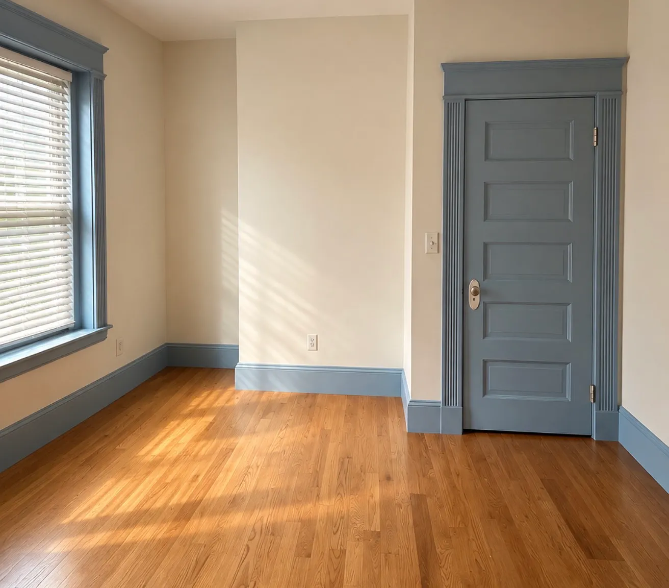 3 bed, 1062 sqft, $3,900 — Photo 4