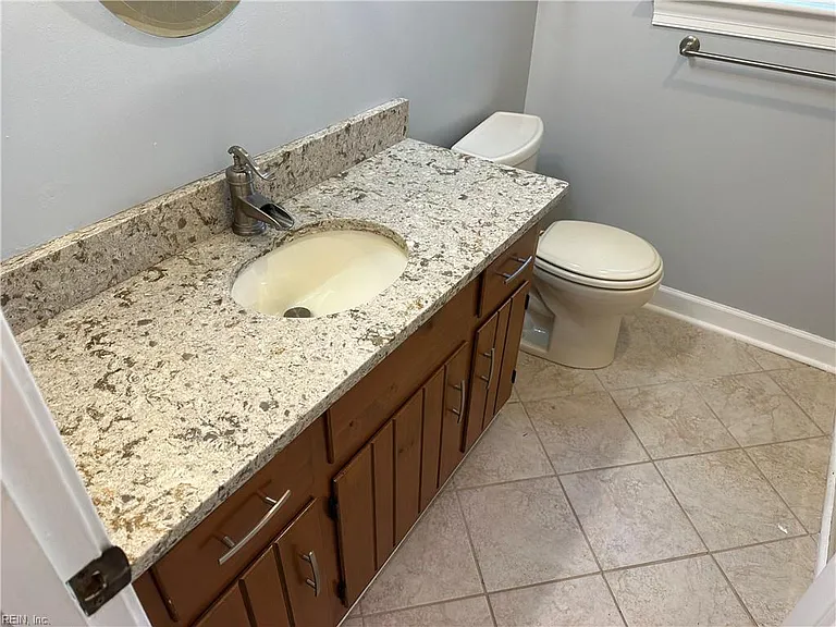 1704 Eagle Hill Dr — Photo 25