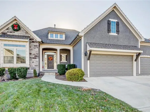 24761 W 91st Pl, Lenexa, KS 66227